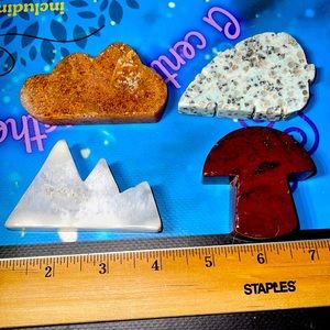 Bundle of crystals leaf , mountain, cloud, mushroom